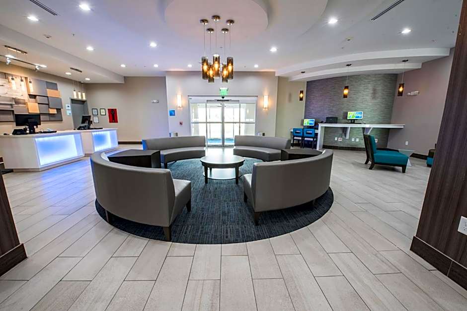 Holiday Inn Express & Suites Houston SE - Airport Area By IHG