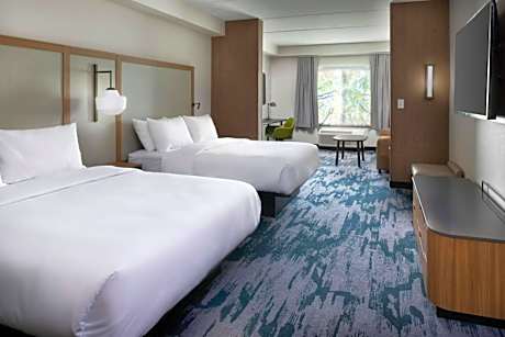 Studio with Two Queen Beds, Roll-In Shower and Sofa Bed - Mobility Access/Hearing Accessible