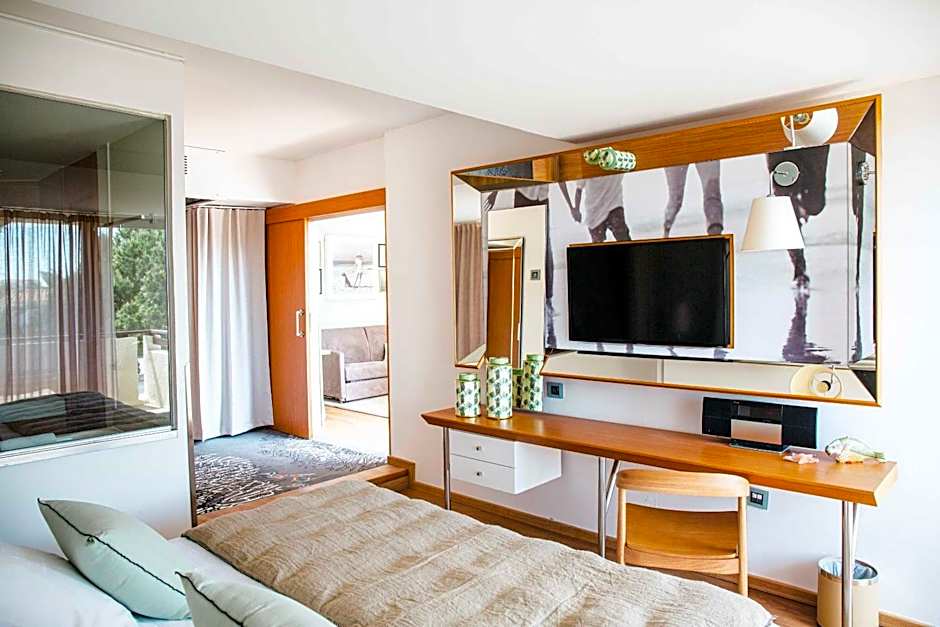 Photo 1 of 5 of Prestige Suite