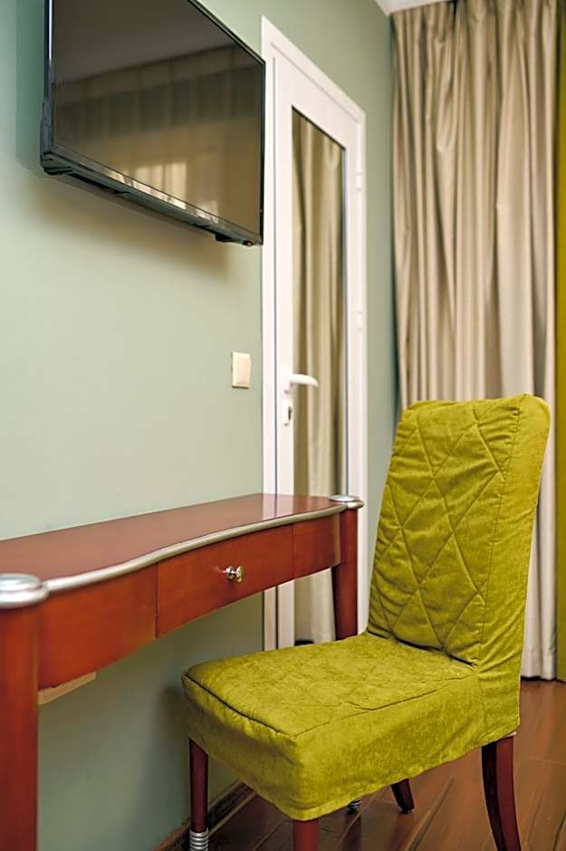 Art Green Boutique Hotel