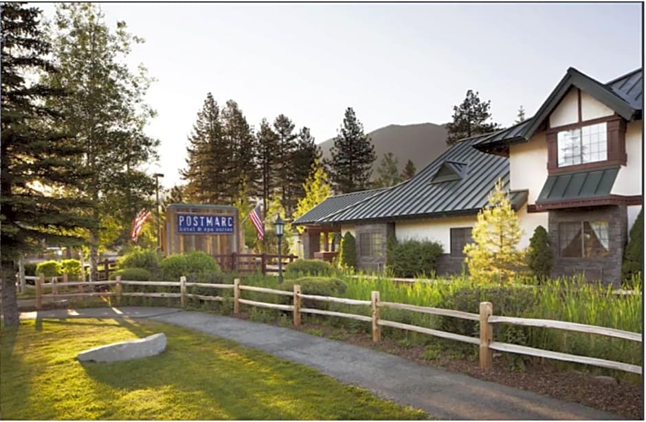 Postmarc Hotel and Spa Suites