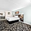 Clarion Inn & Suites near the Leconte Center Pigeon Forge