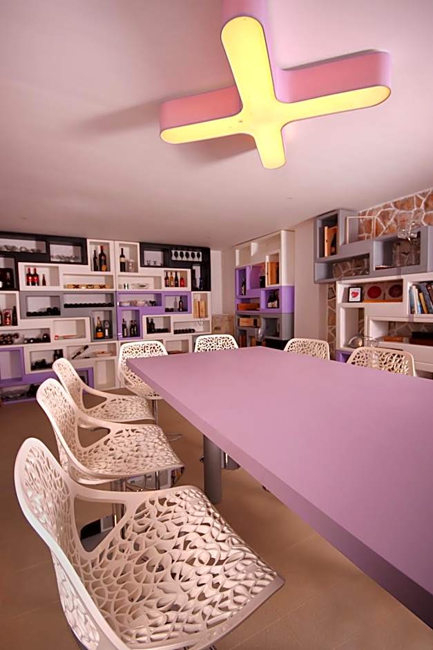 VELANERA Hotel & Restaurant