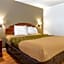 Econo Lodge Inn & Suites