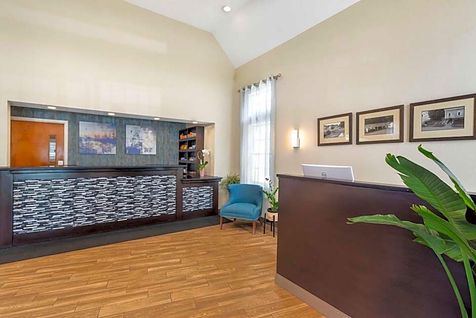 Best Western Plus Cold Spring