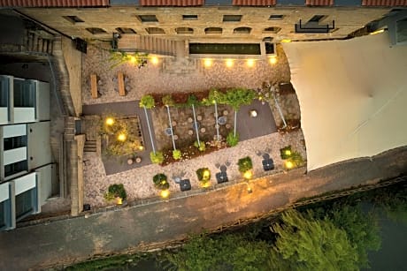 Palacio Tondon, La Rioja Brinas
