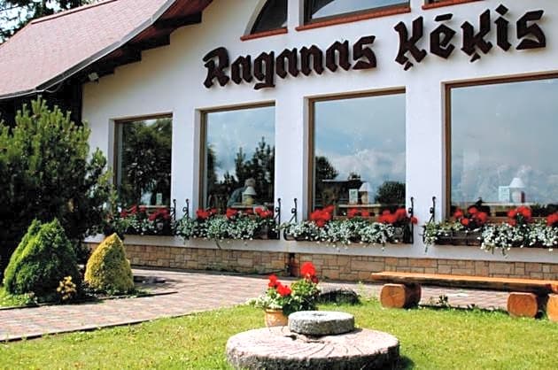 Raganas Ķēķis Hotel