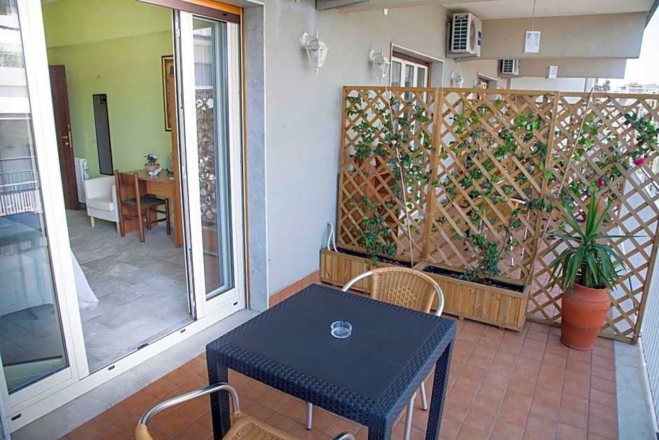 Etna Sea House