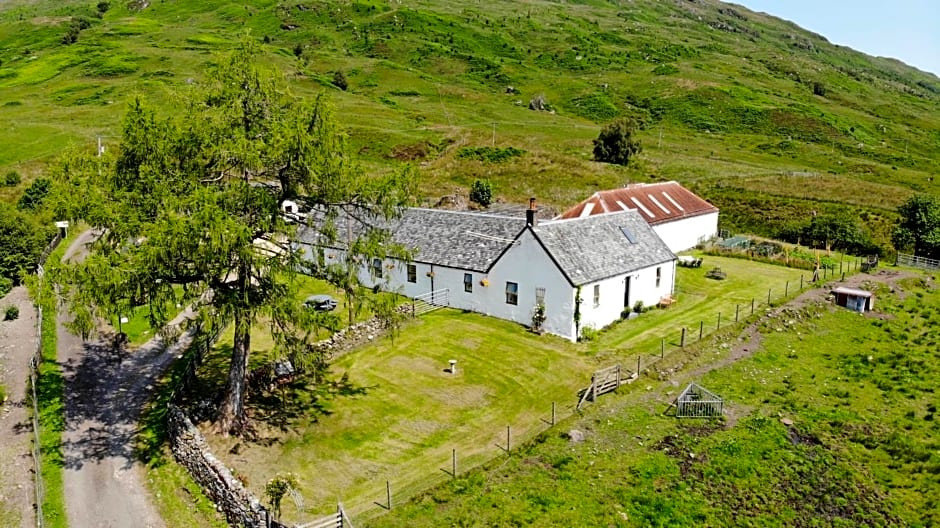 Garrison Farm with Hot Tub