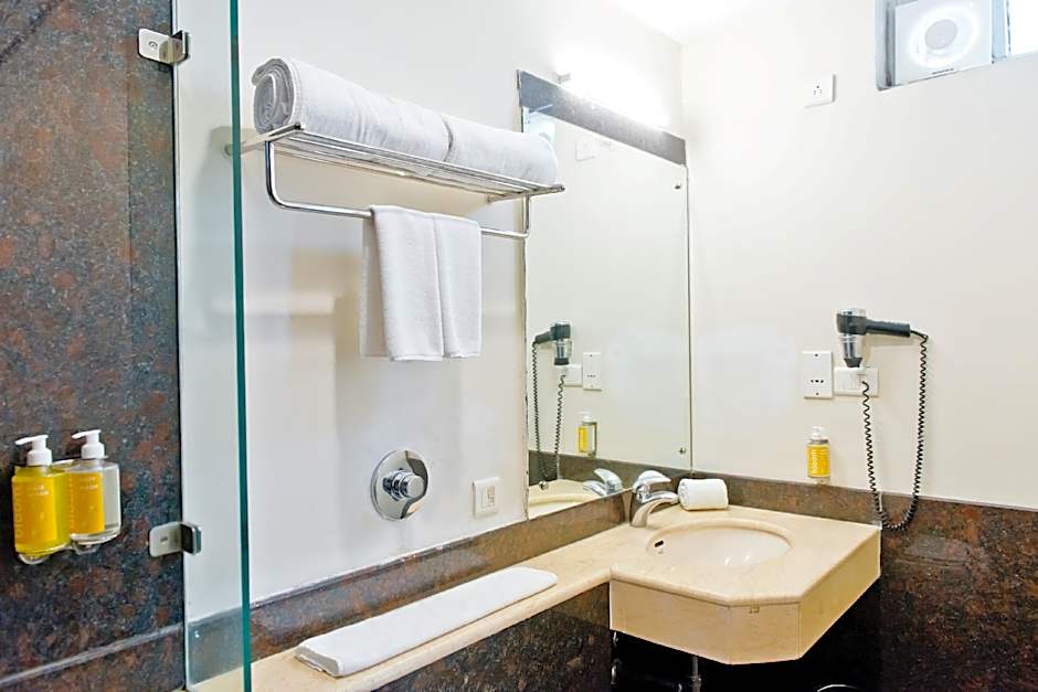 Bloom Hotel - Indiranagar