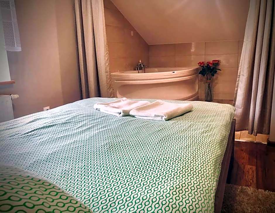 Piątka noclegi- Łódź