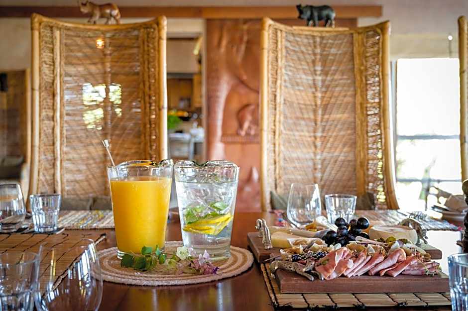 Makumu Private Game Lodge