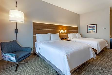 Standard Queen Room with Two Queen Beds