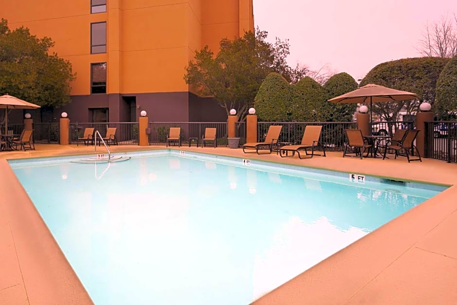 Hampton Inn By Hilton Charlotte-University Place