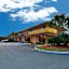 Super 6 Inn & Suites