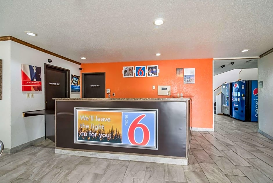 Motel 6-Fargo, ND - South