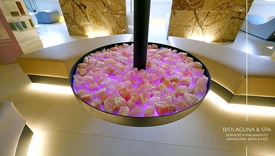 Alexander Charme Hotel