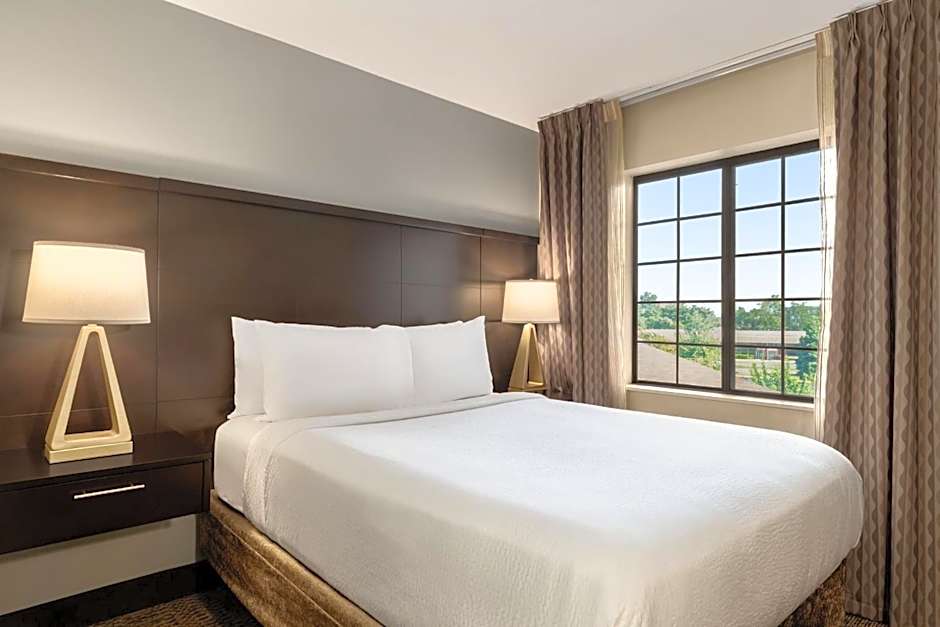 Staybridge Suites Chantilly Dulles Airport By IHG
