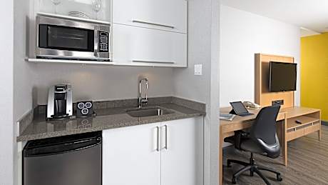 1 Bedroom Suite Kitchen Sofa Bed