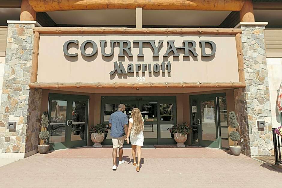 Courtyard by Marriott Lake George