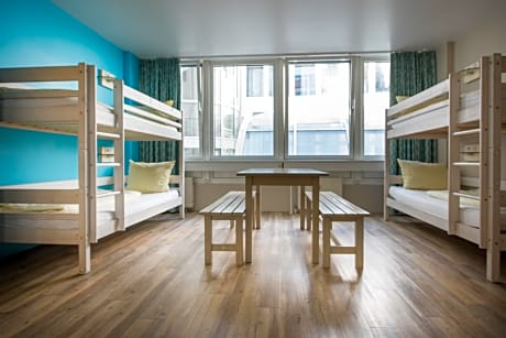 Entire 8-Bed Dormitory - Mixed