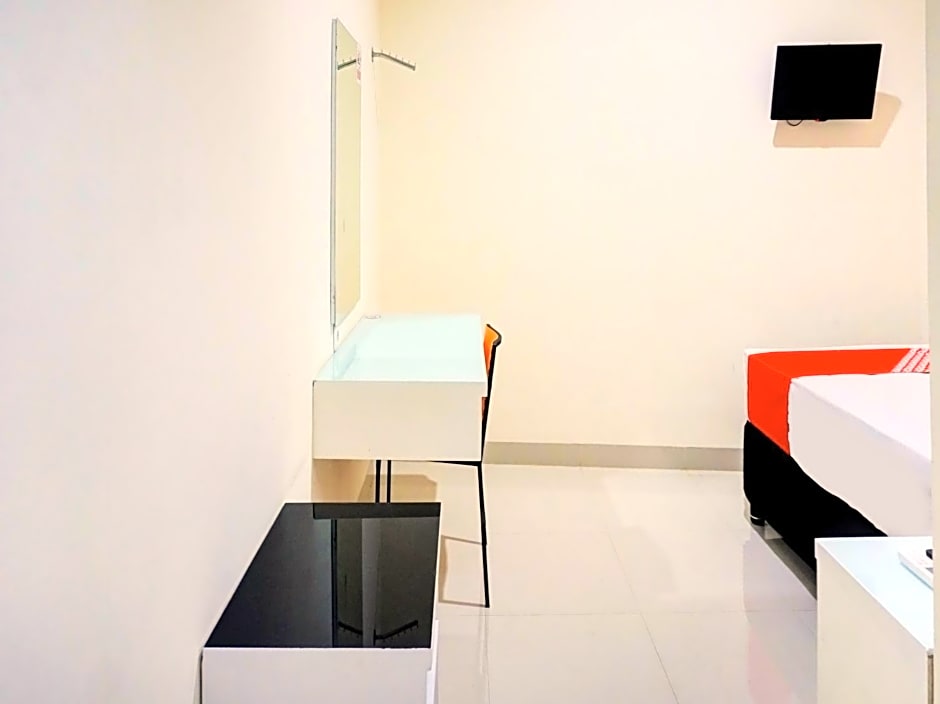 OYO 90394 Guest House Sentosa