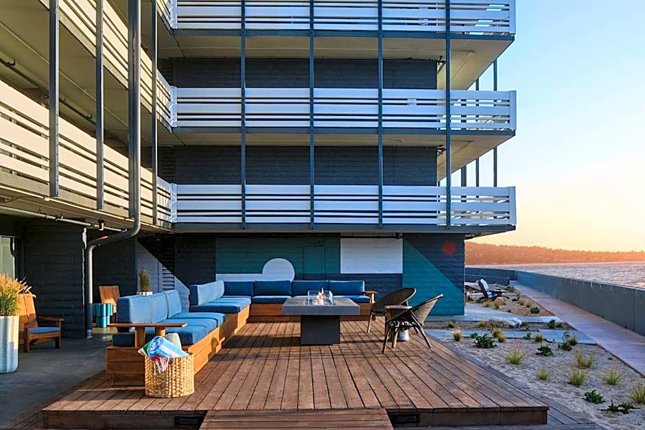 Monterey Beach Hotel, a Tribute Portfolio Hotel