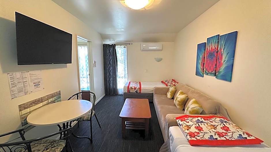 Samhil Motor Lodge