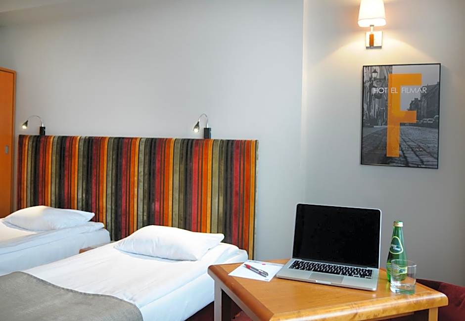 Foto 1 dari 12 — Double Room