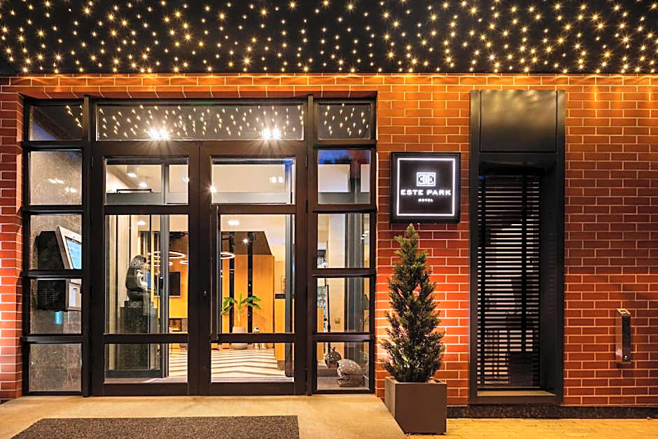 -- ESTE PARK HOTEL -- part of Urban Chic Luxury Design Hotels - Parking & Compliments - next to Shopping & Dining Mall Plovdiv