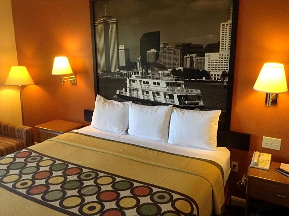 Super 8 by Wyndham New Orleans