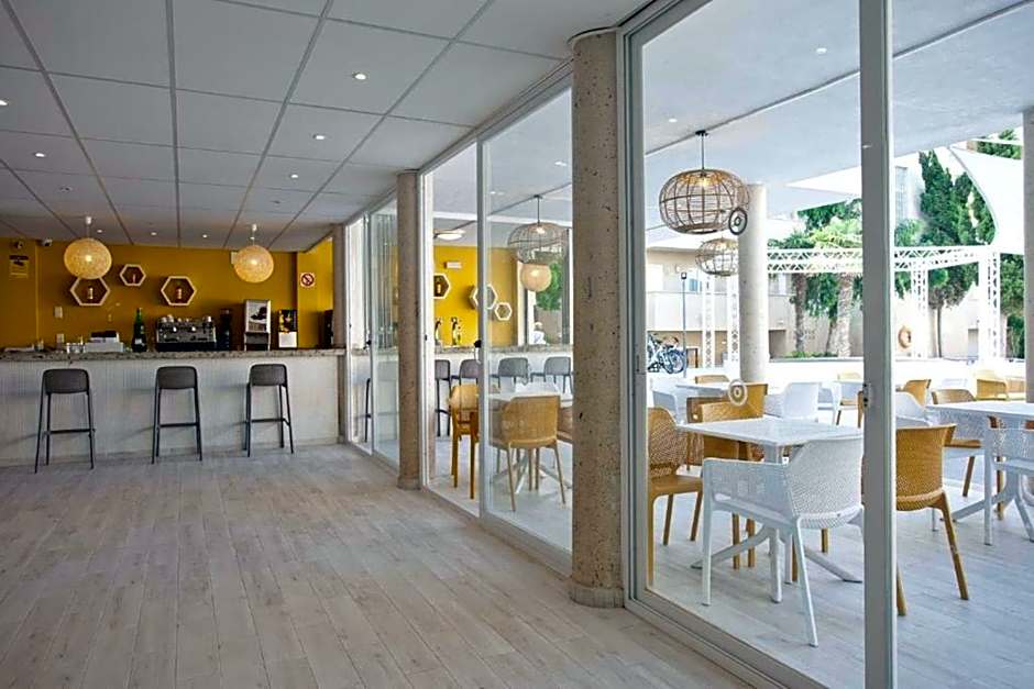 BJ Playamar Hotel & Apartamentos