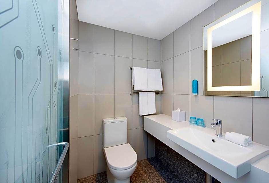 Holiday Inn Express Sydney Macquarie Park By IHG