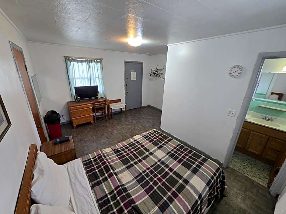 OYO Sandman Inn