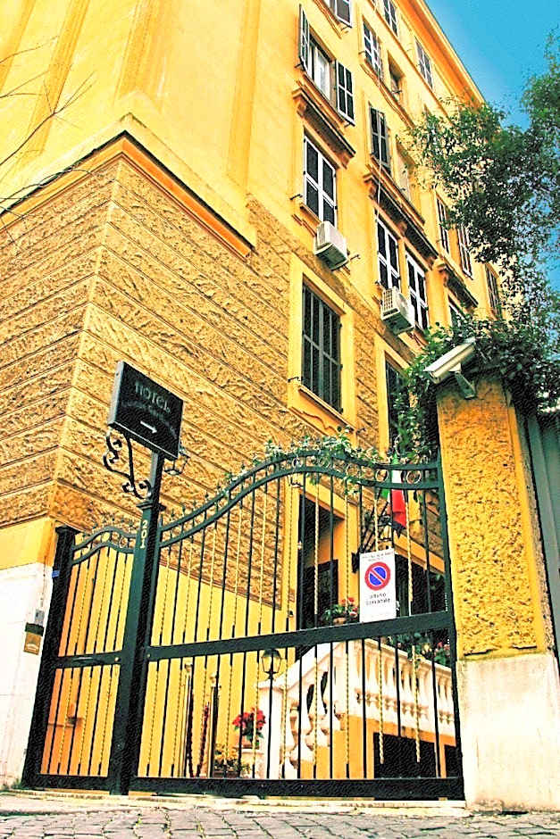 Les Chambres D'Or