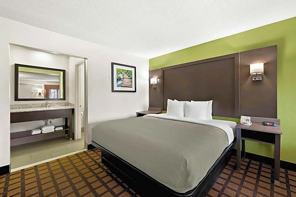 Quality Inn Raeford