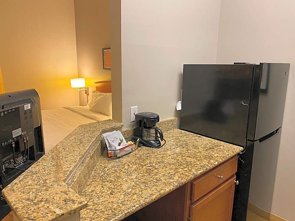 MainStay Suites Middleburg Heights Cleveland Airport