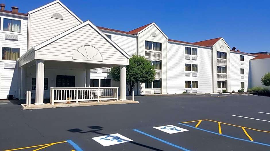 Motel 6-Maryland Heights, MO