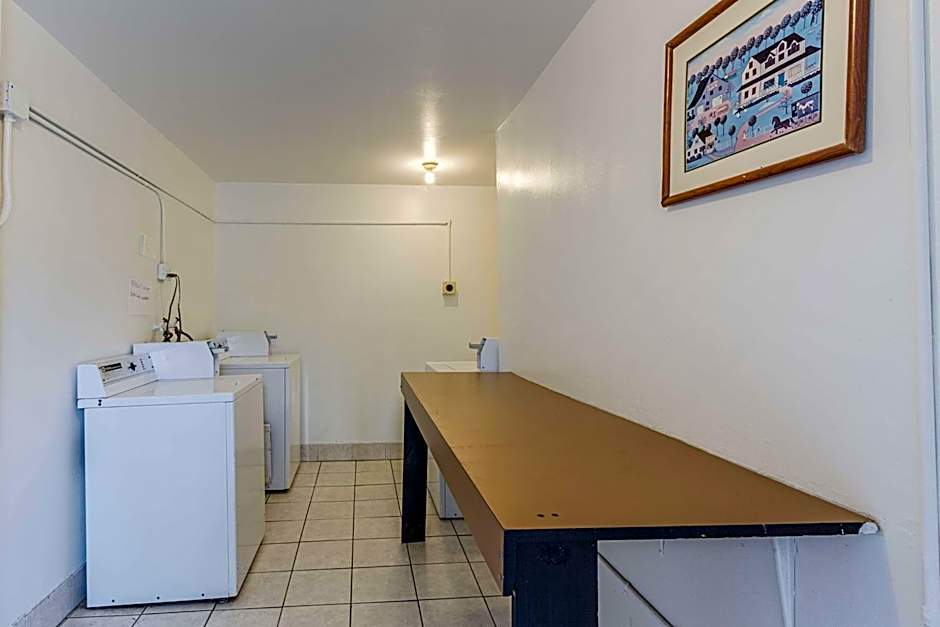 Motel 6-Oshkosh, WI