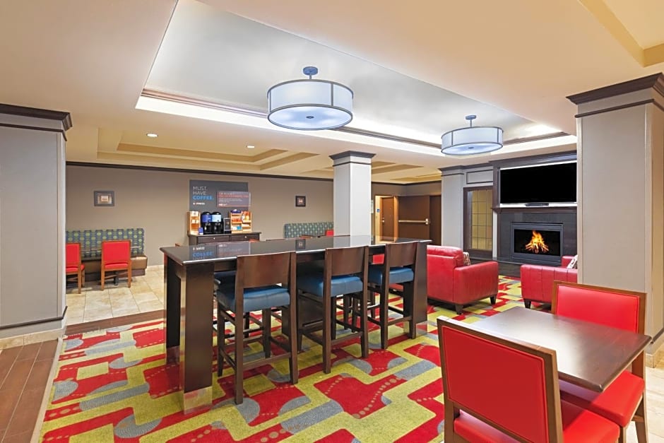 Holiday Inn Express Hotel & Suites Floresville, an IHG Hotel