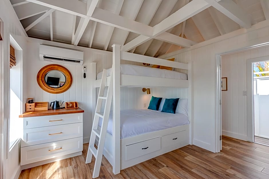 Photo 1 of 6 of Family Suite, Ocean View