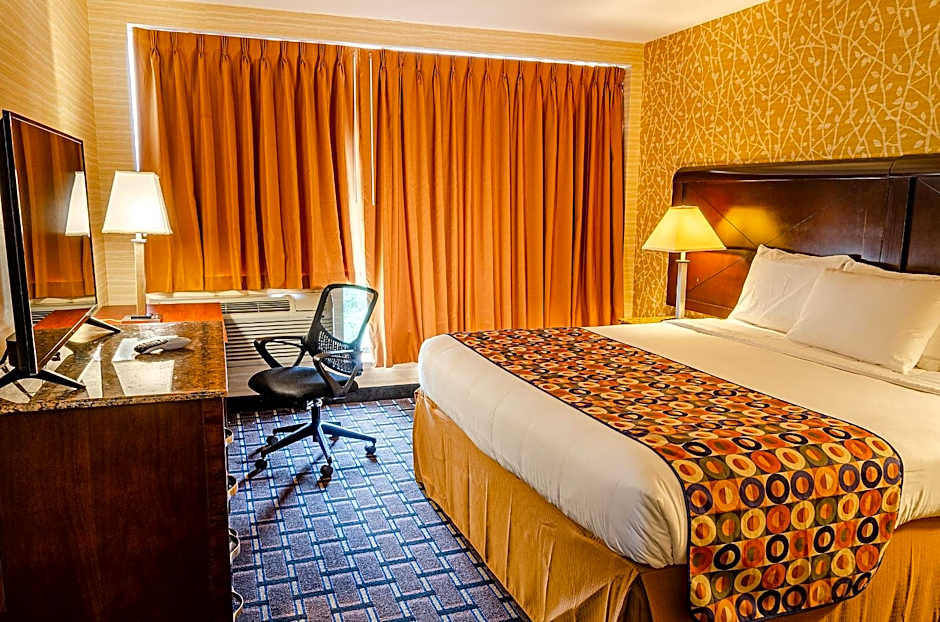 Elmhurst Hotel