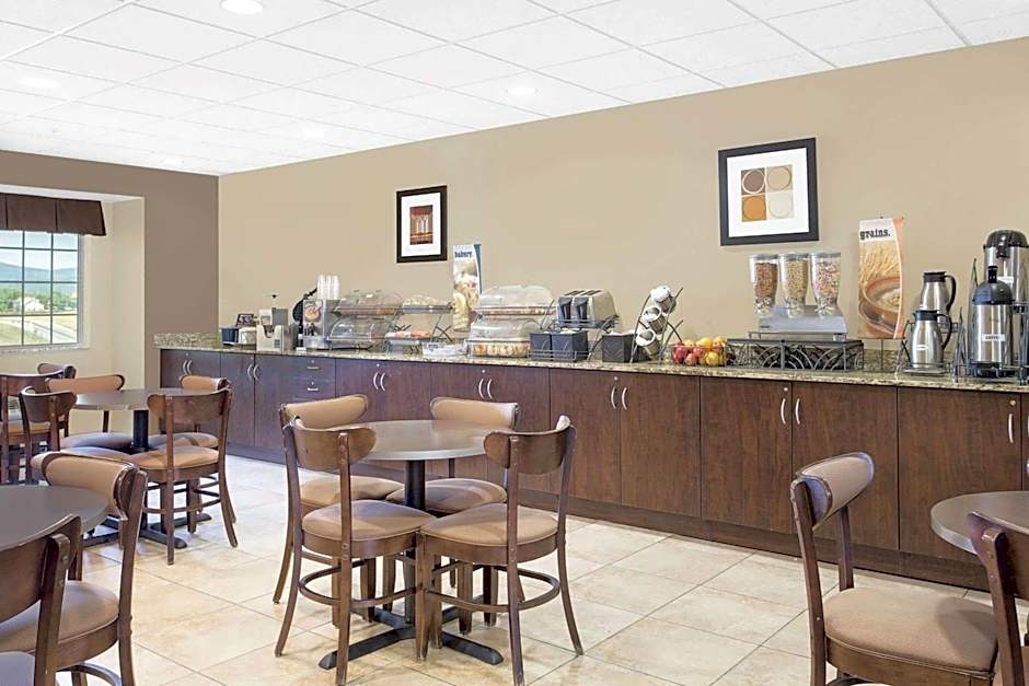 Microtel Inn & Suites By Wyndham Mansfield