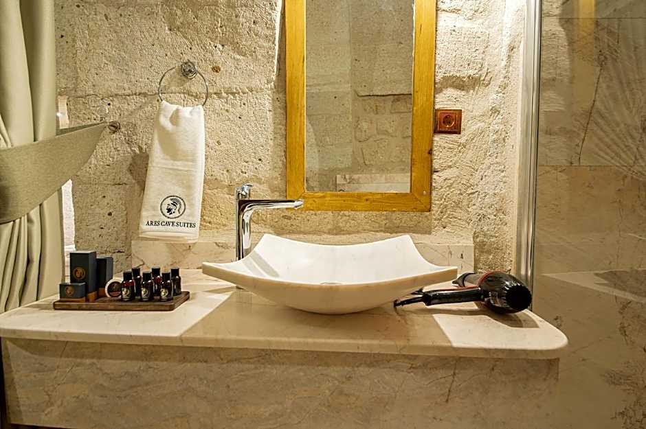 Ares Cave Suites