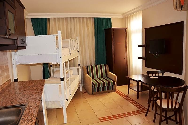 Kleopatra Royal Palm Hotel