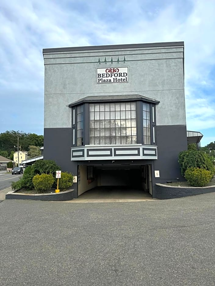 Bedford Plaza Hotel