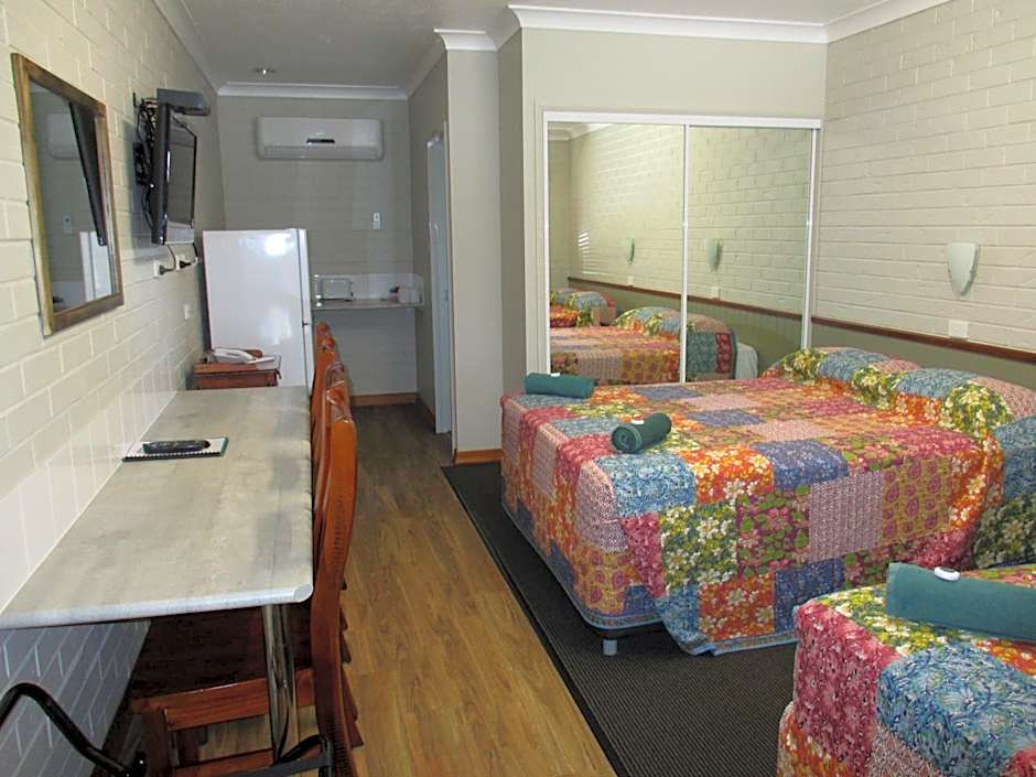 Barcaldine Country Motor Inn