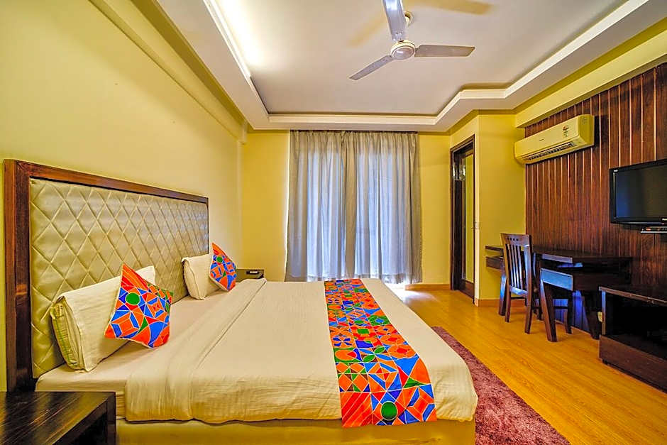 FabHotel Rivlet