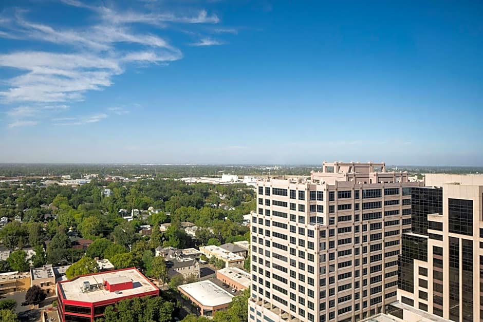 Sheraton Grand Sacramento Hotel