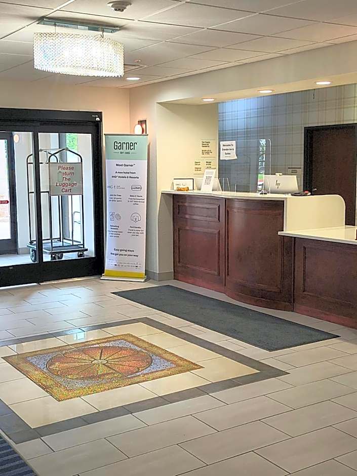 Grander Inn & Suites by IHG